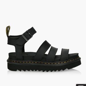 Dr. Martens Blaire strap sandal - excellent condition!